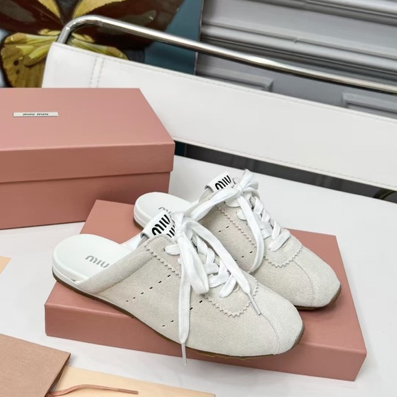 MIU MIU Women's Shoes - Picture 2 of 5